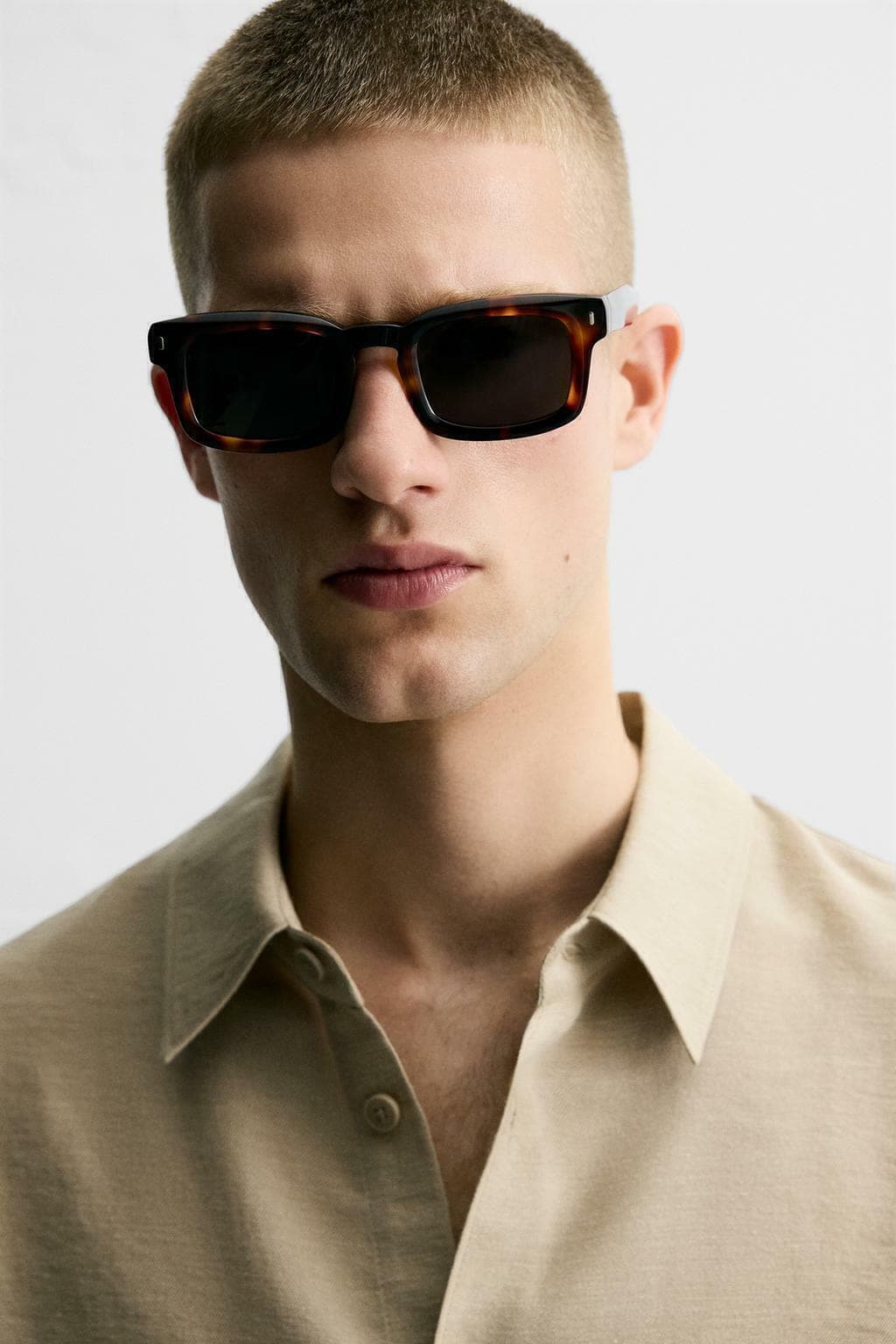 SUNGLASSES GOLDEN TIK — 2